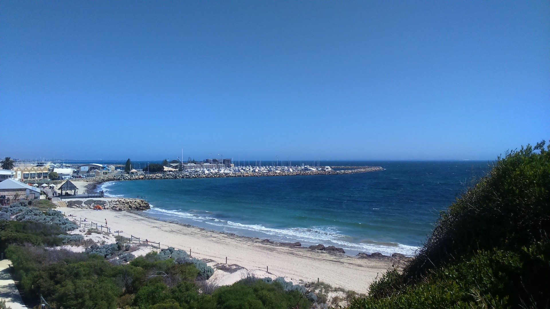 Jedna z pláží ve Fremantle